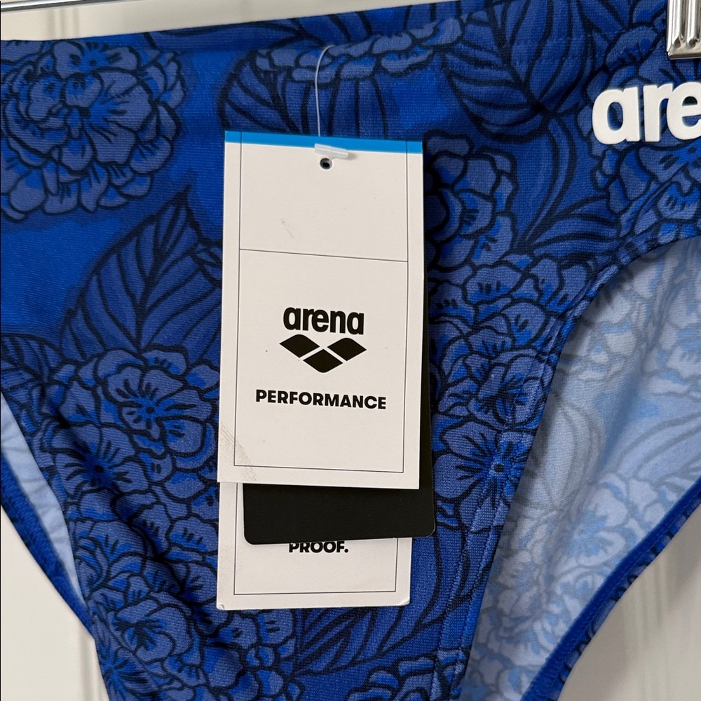 Arena Men’s Hydrangea Bouquet Swim Briefs Blue Size 32 NWT - Picture 3 of 7